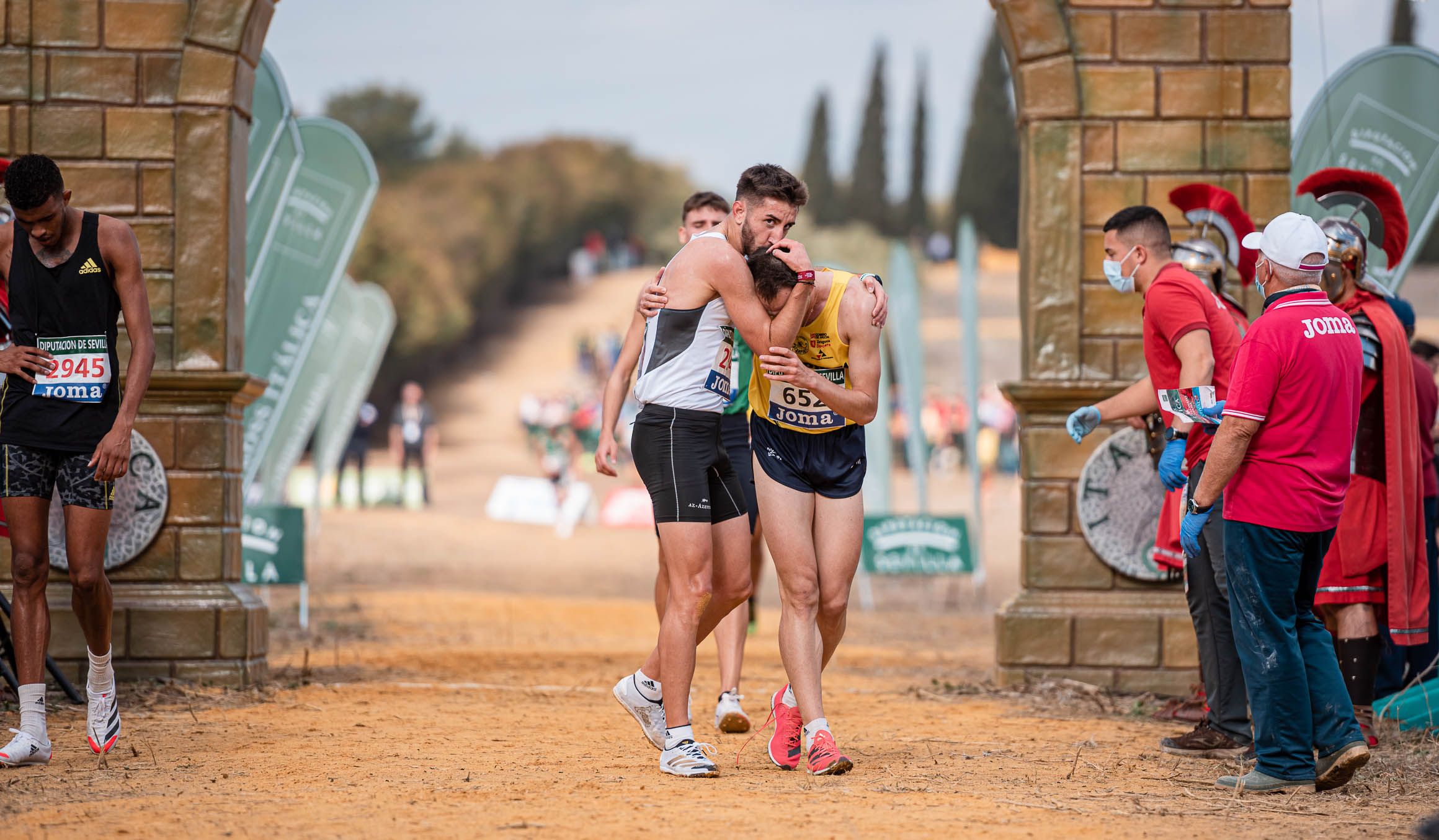 Las mejores imágenes del Cross Internacional de Itálica.