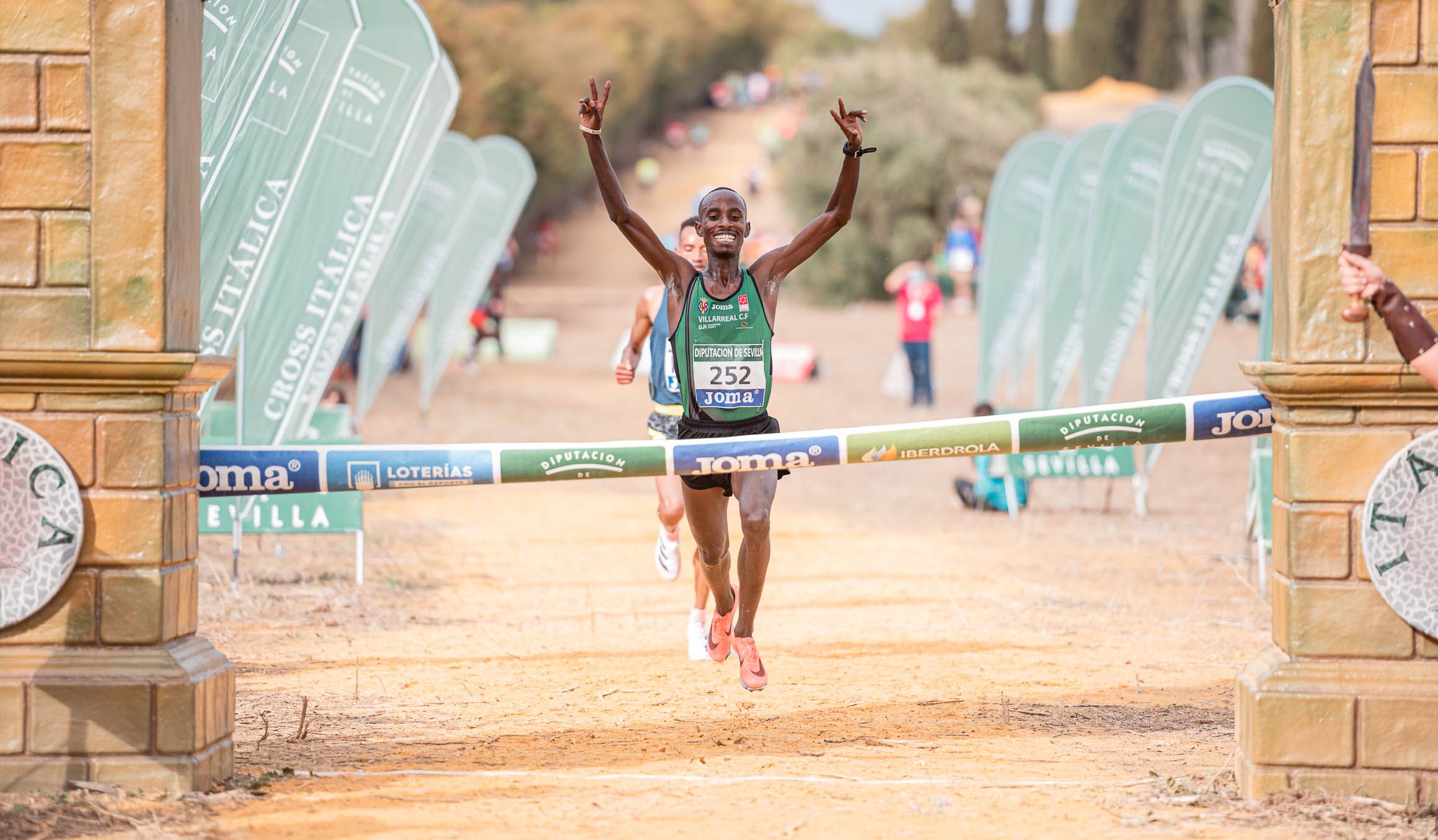 Las mejores imágenes del Cross Internacional de Itálica.