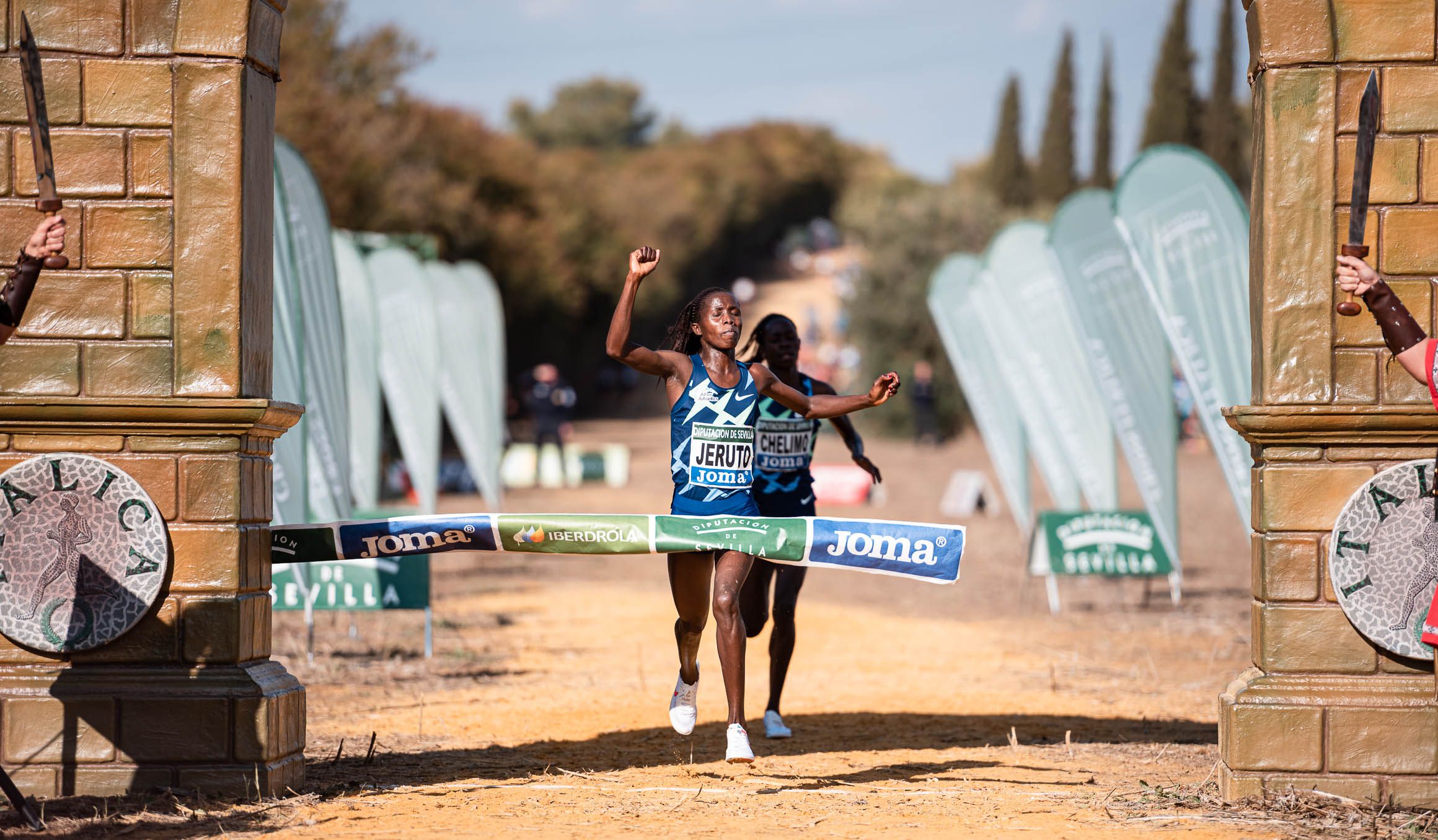 Las mejores imágenes del Cross Internacional de Itálica.