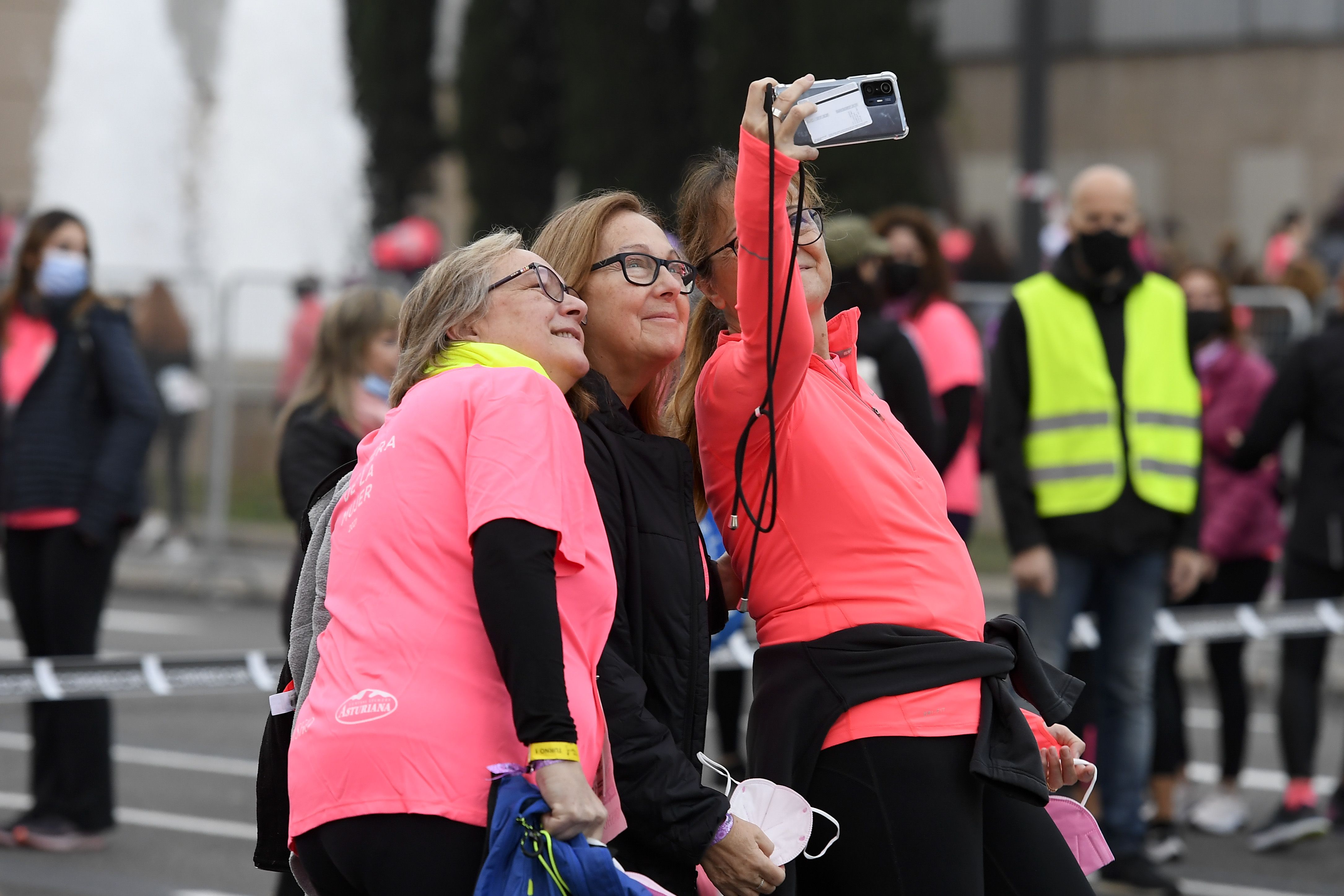 Las mejores fotos de la Carrera de la Mujer Central Lechera Asturiana Barcelona 2021 (SALIDA / GALERÍA 1)