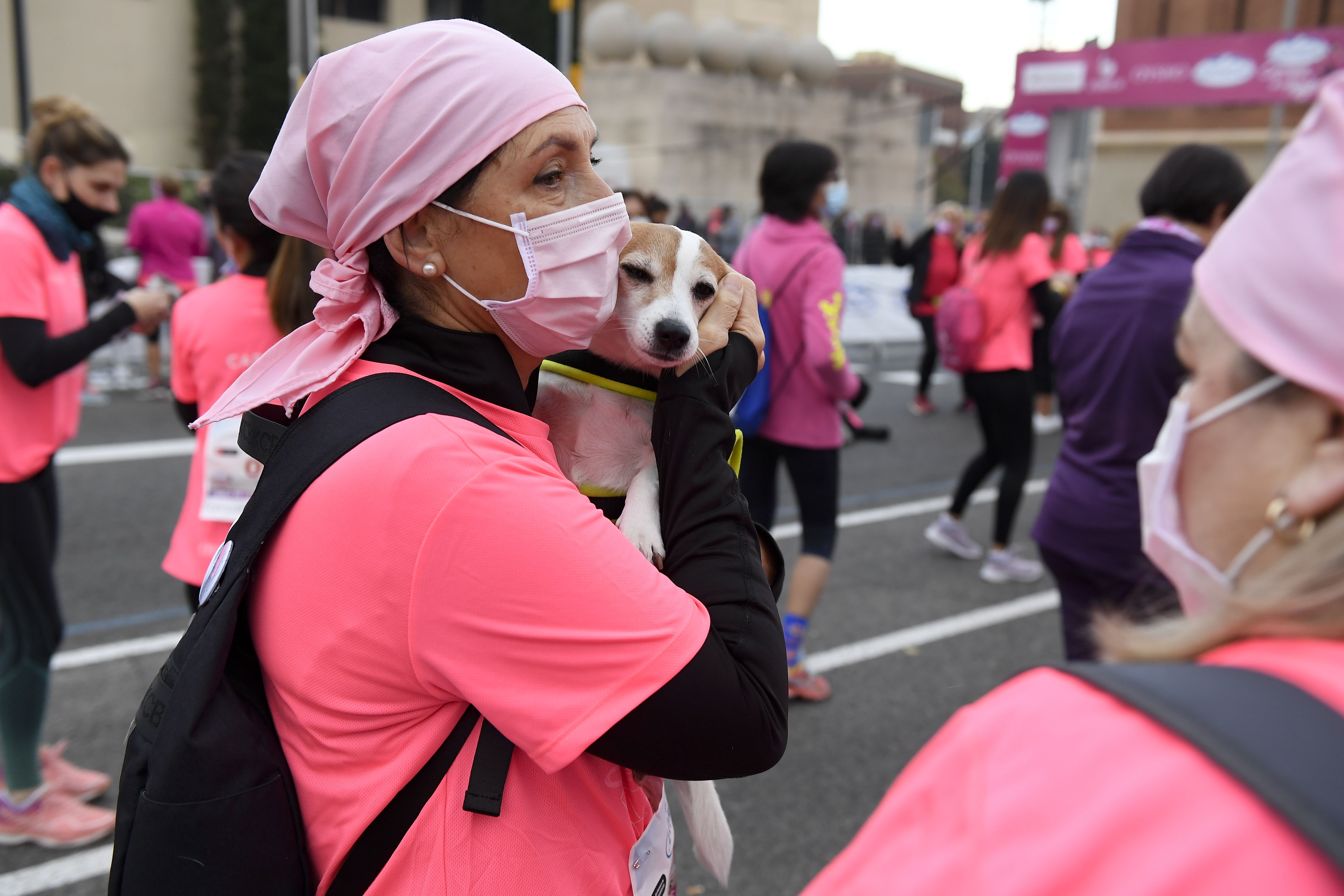 Las mejores fotos de la Carrera de la Mujer Central Lechera Asturiana Barcelona 2021 (SALIDA / GALERÍA 1)