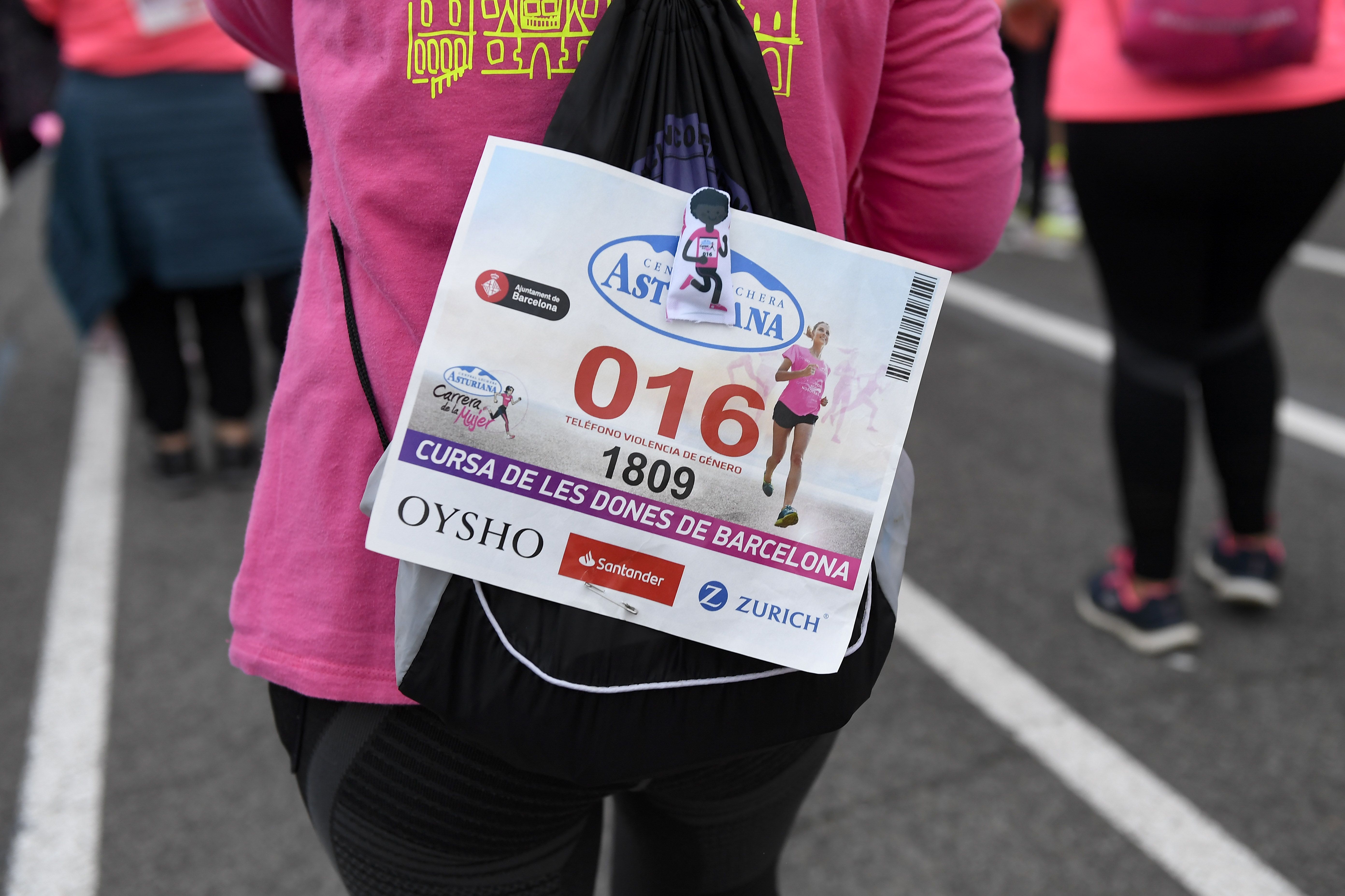 Las mejores fotos de la Carrera de la Mujer Central Lechera Asturiana Barcelona 2021 (SALIDA / GALERÍA 1)