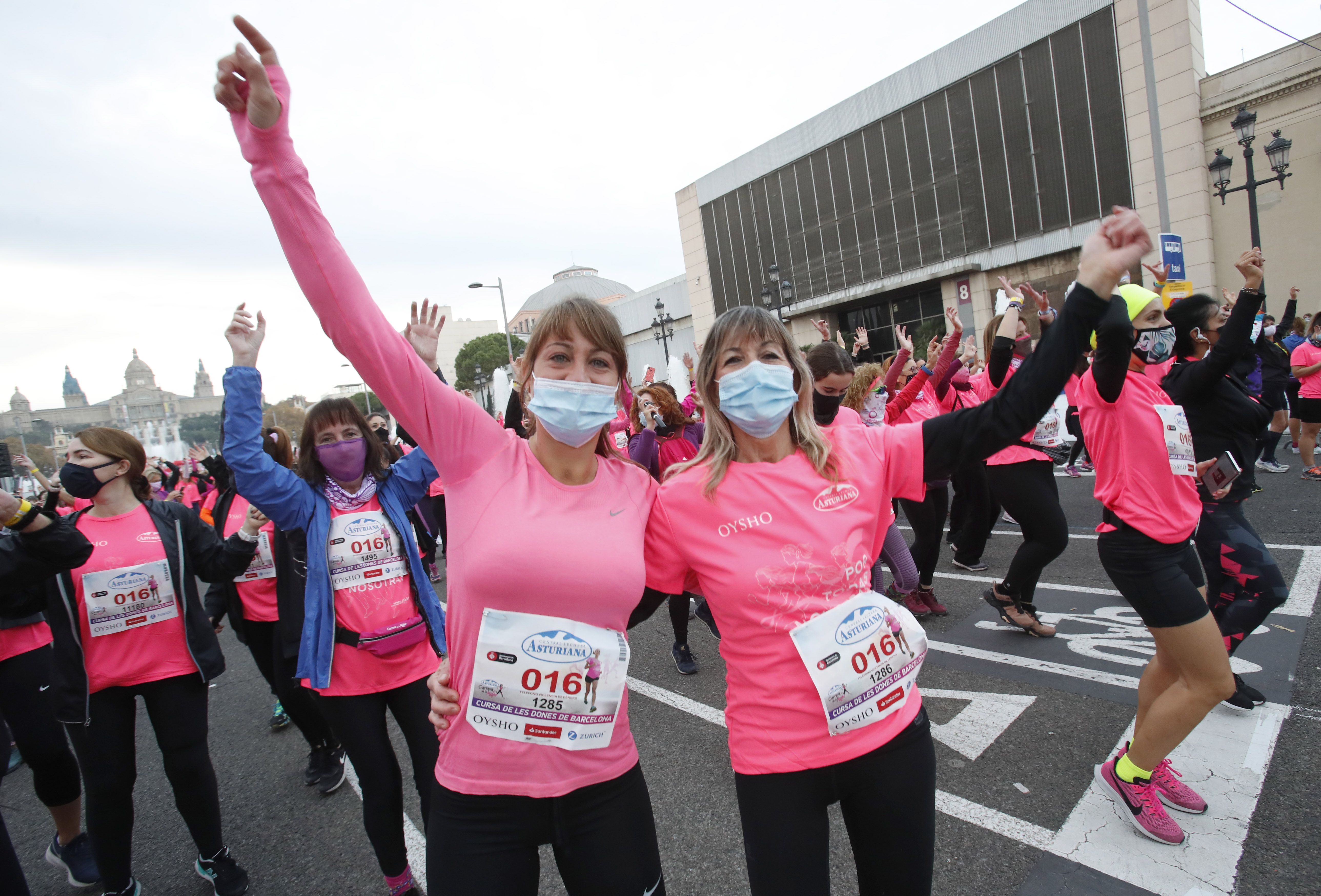 Las mejores fotos de la Carrera de la Mujer Central Lechera Asturiana Barcelona 2021 (SALIDA / GALERÍA 2)