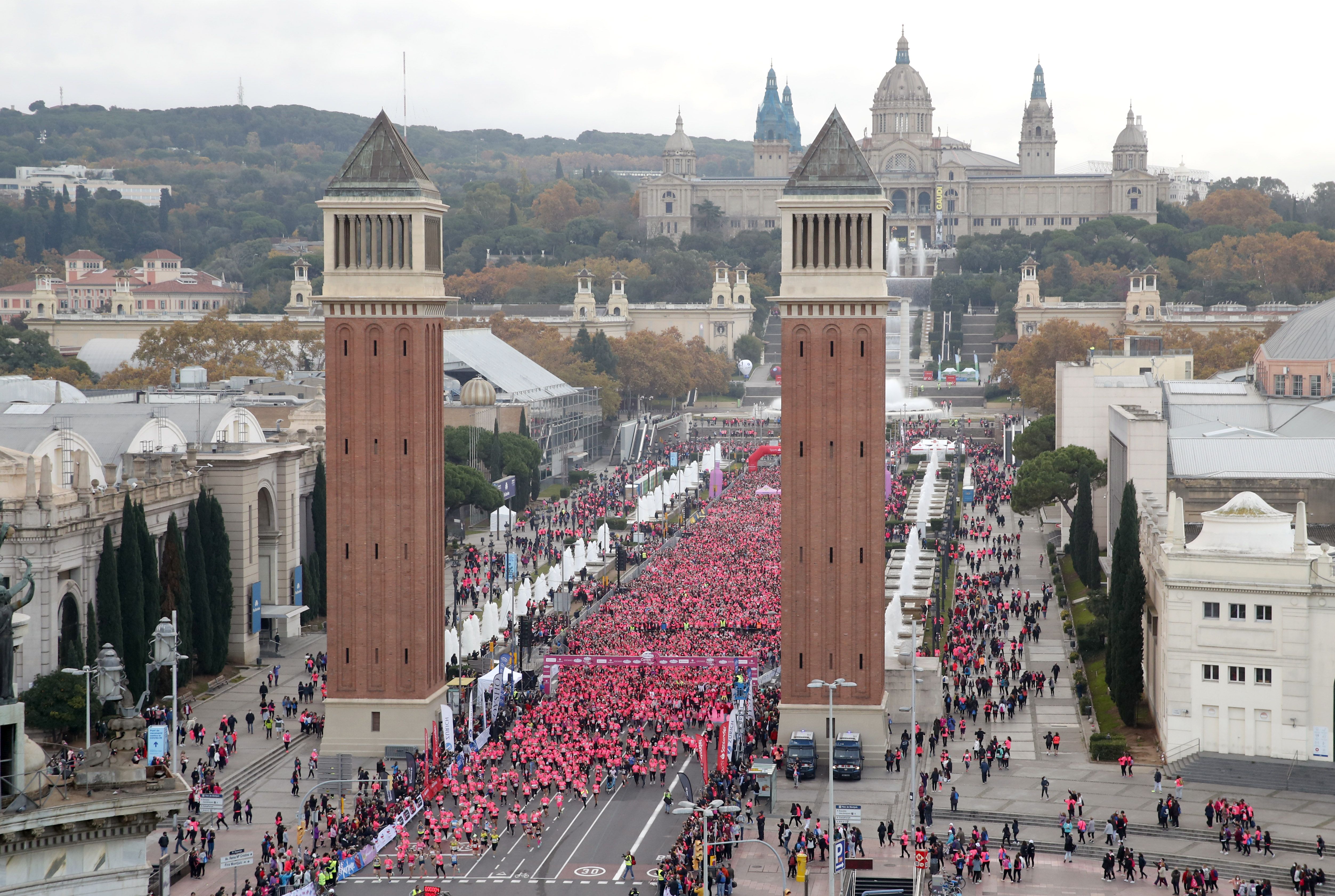 Las mejores fotos de la Carrera de la Mujer Central Lechera Asturiana Barcelona 2021 (SALIDA / GALERÍA 2)