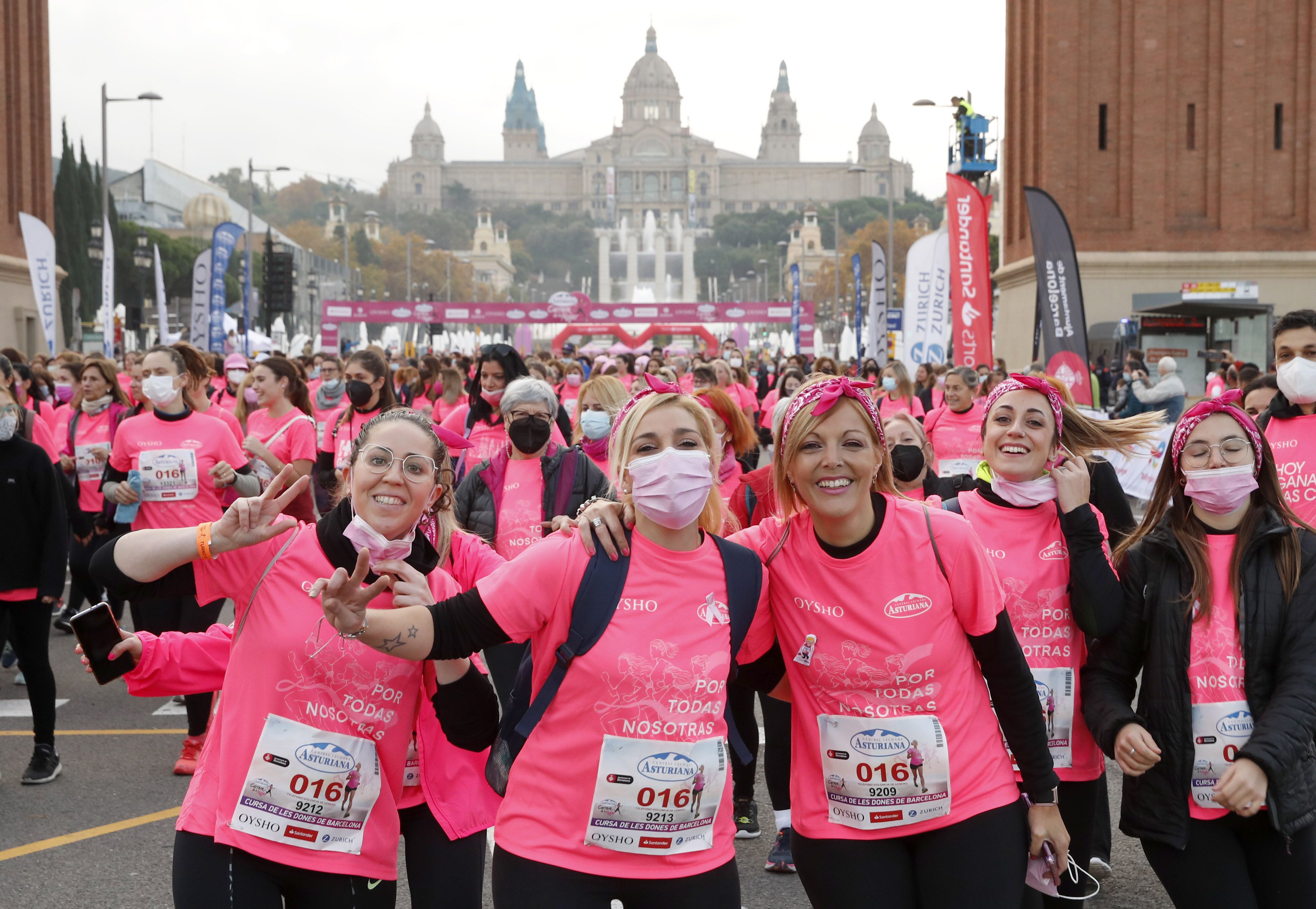 Las mejores fotos de la Carrera de la Mujer Central Lechera Asturiana Barcelona 2021 (SALIDA / GALERÍA 2)