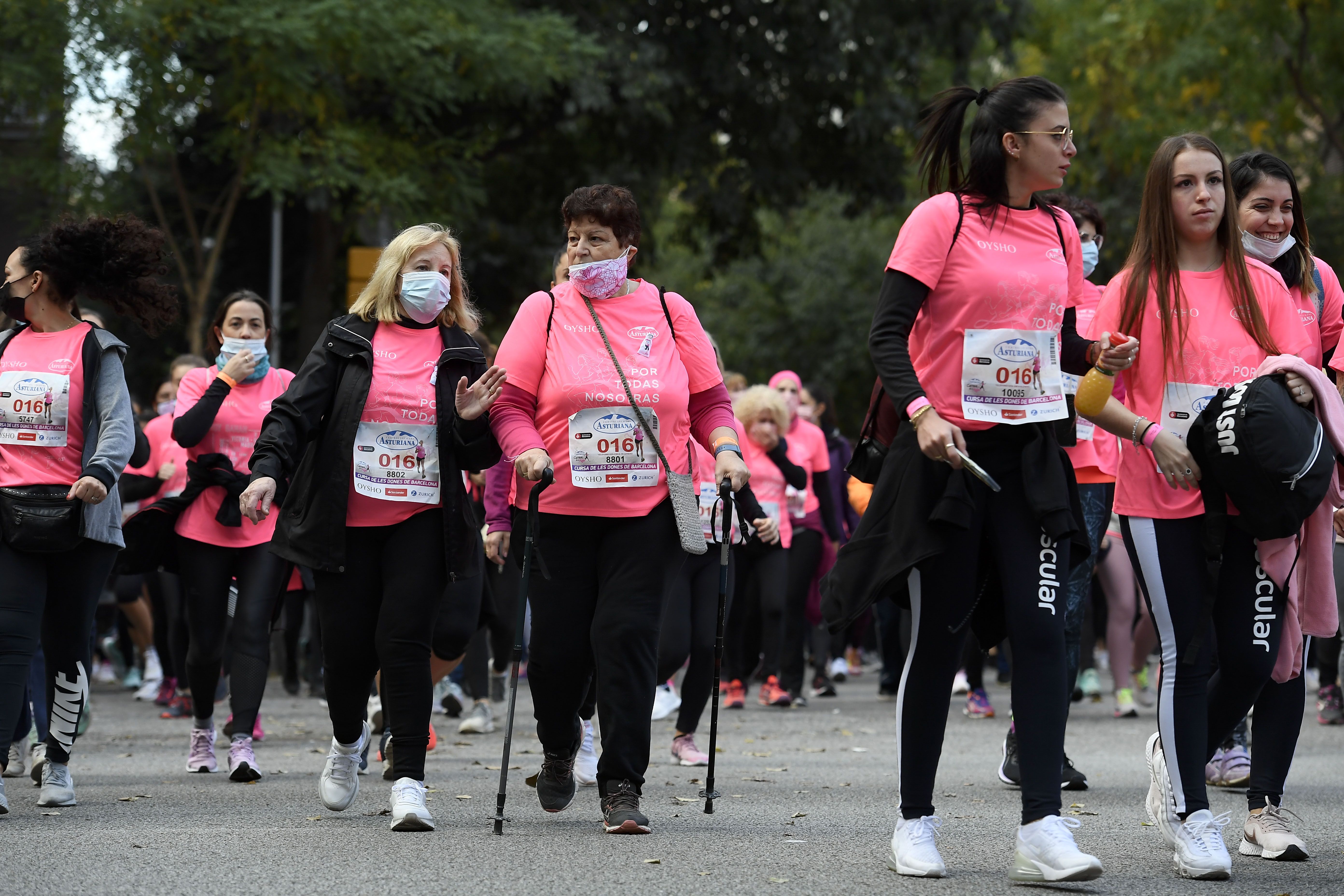 Las mejores fotos de la Carrera de la Mujer Central Lechera Asturiana Barcelona 2021 (CARRERA / GALERÍA 1)
