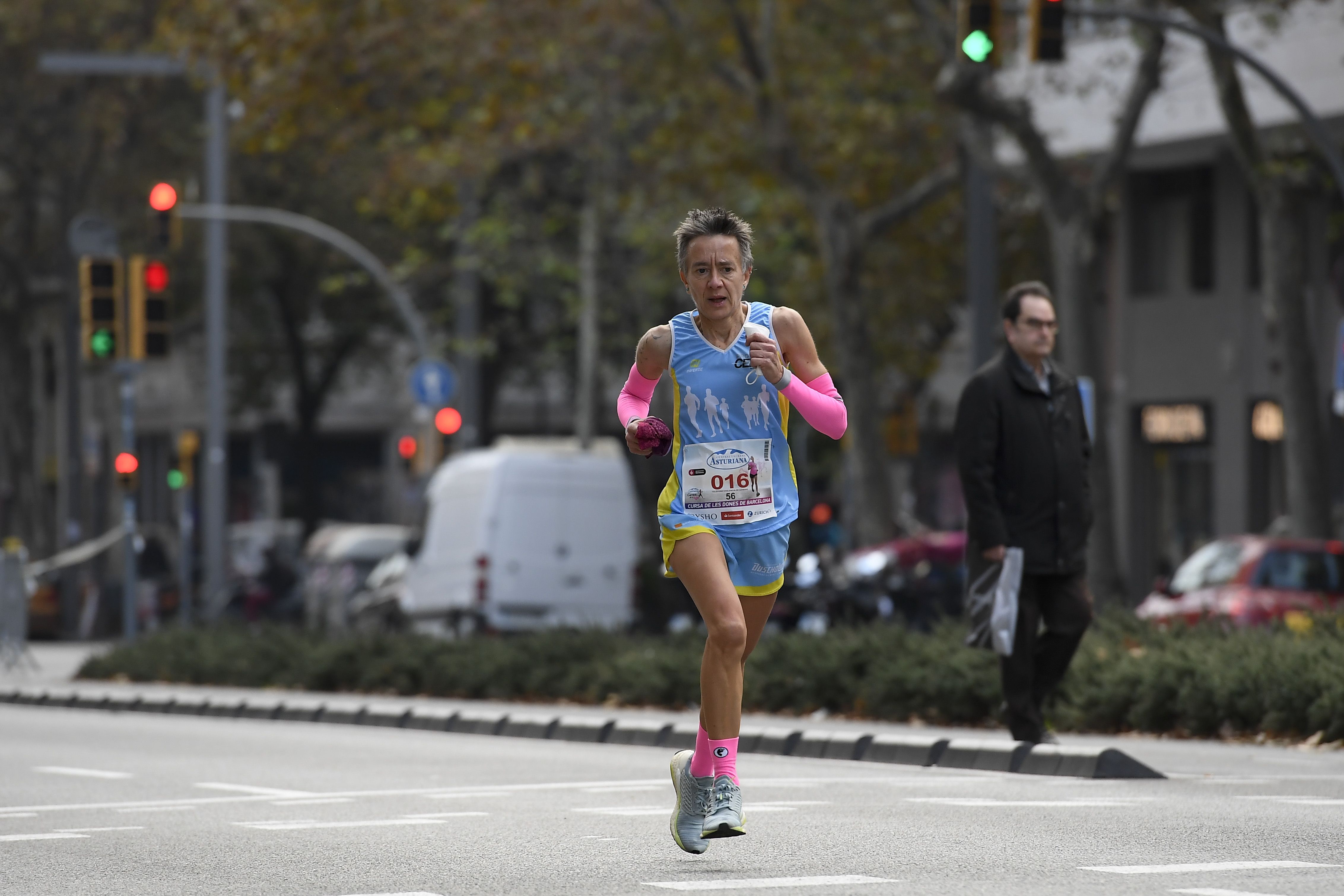 Las mejores fotos de la Carrera de la Mujer Central Lechera Asturiana Barcelona 2021 (CARRERA / GALERÍA 1)