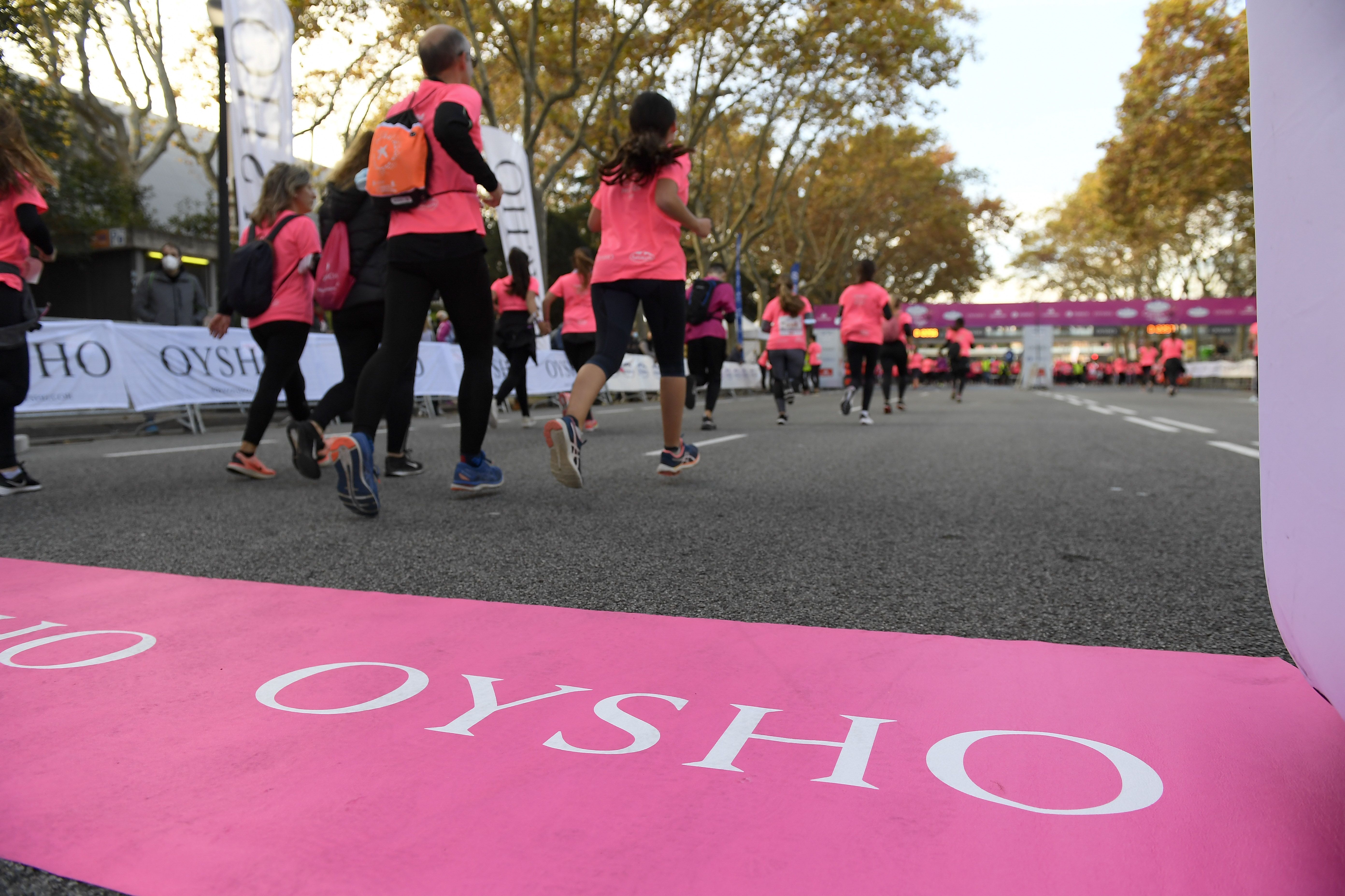 Las mejores fotos de la Carrera de la Mujer Central Lechera Asturiana Barcelona 2021 (CARRERA / GALERÍA 2)