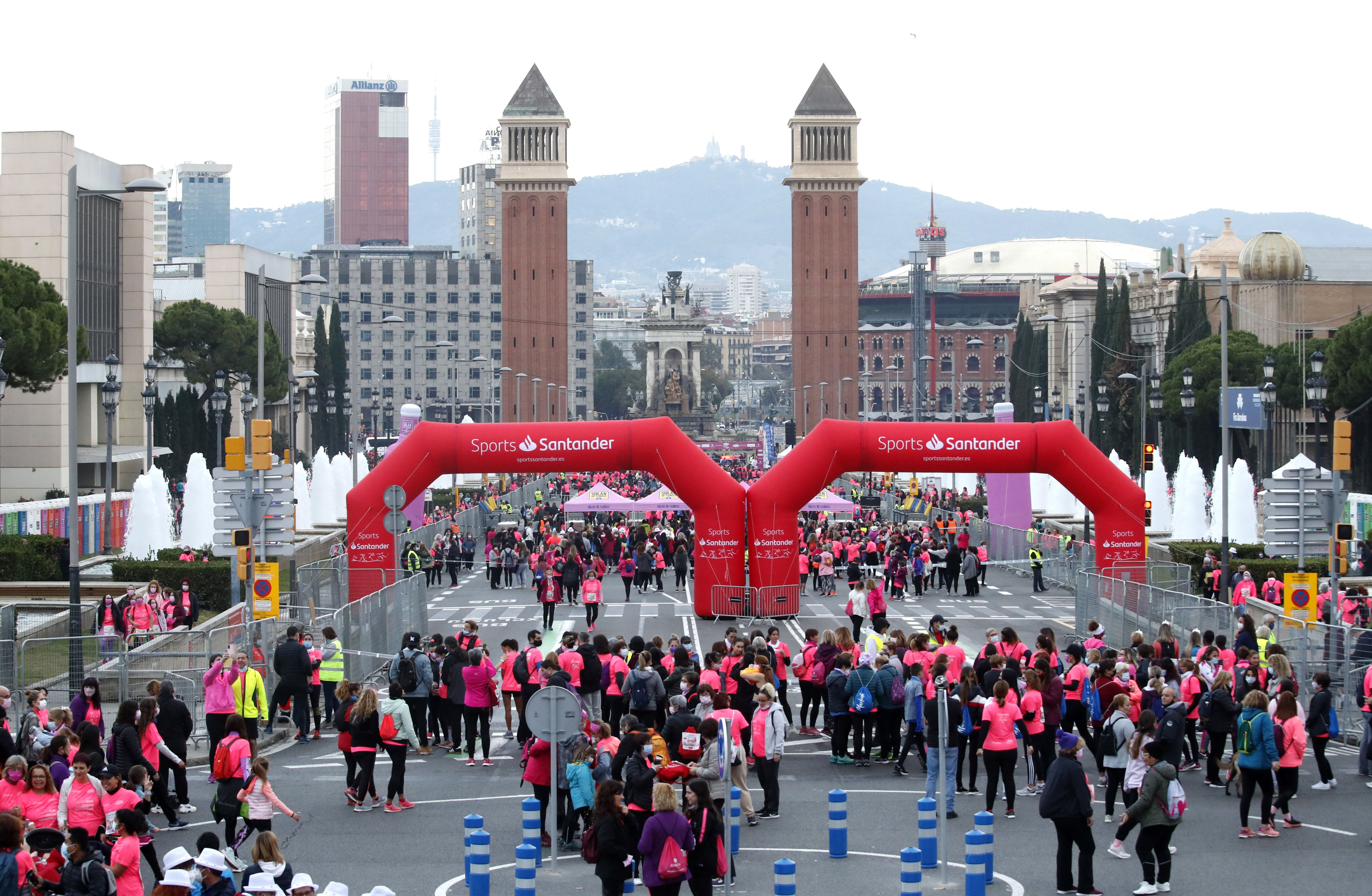 Las mejores fotos de la Carrera de la Mujer Central Lechera Asturiana Barcelona 2021 (CARRERA / GALERÍA 2)