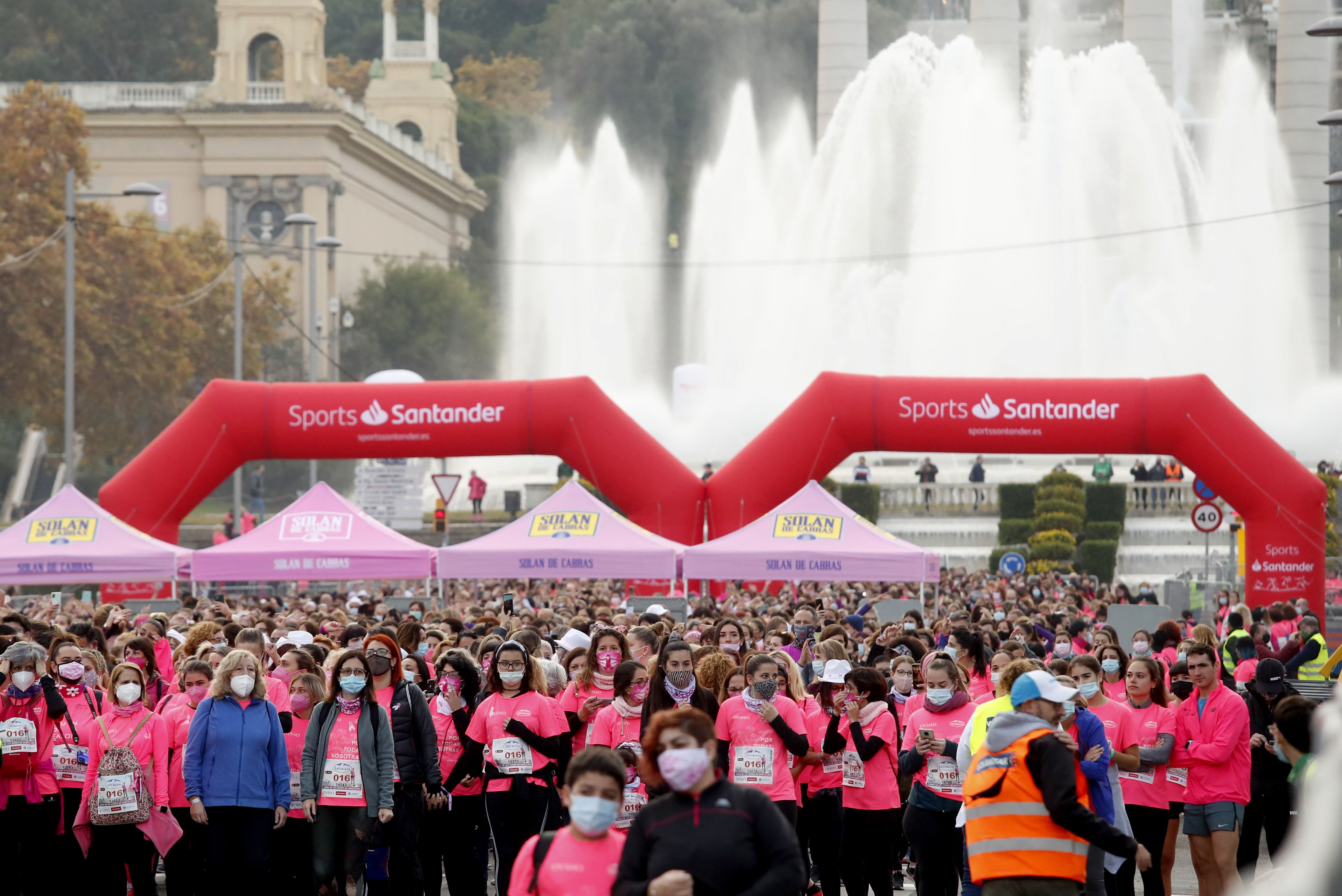 Las mejores fotos de la Carrera de la Mujer Central Lechera Asturiana Barcelona 2021 (CARRERA / GALERÍA 2)