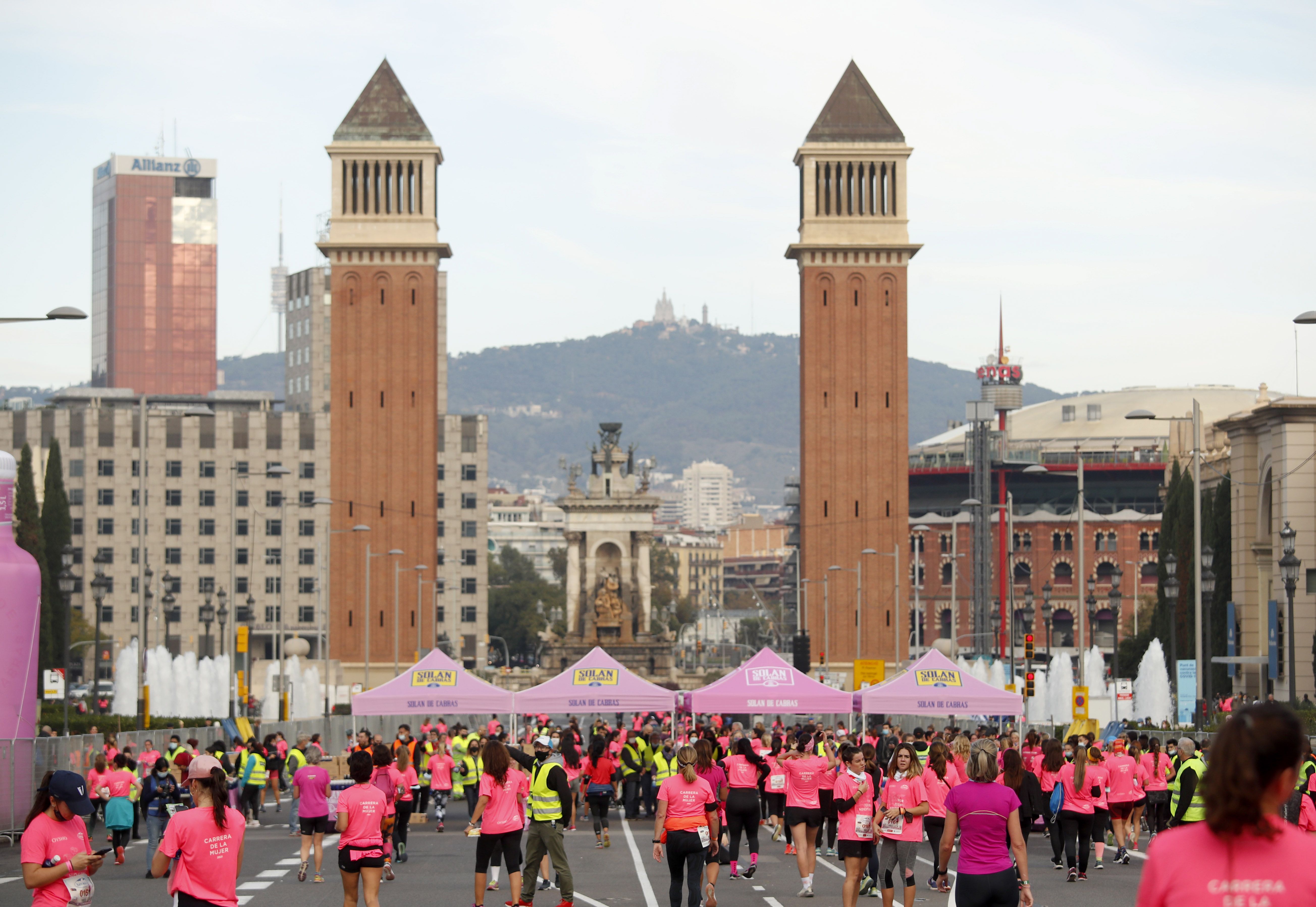 Las mejores fotos de la Carrera de la Mujer Central Lechera Asturiana Barcelona 2021 (CARRERA / GALERÍA 2)