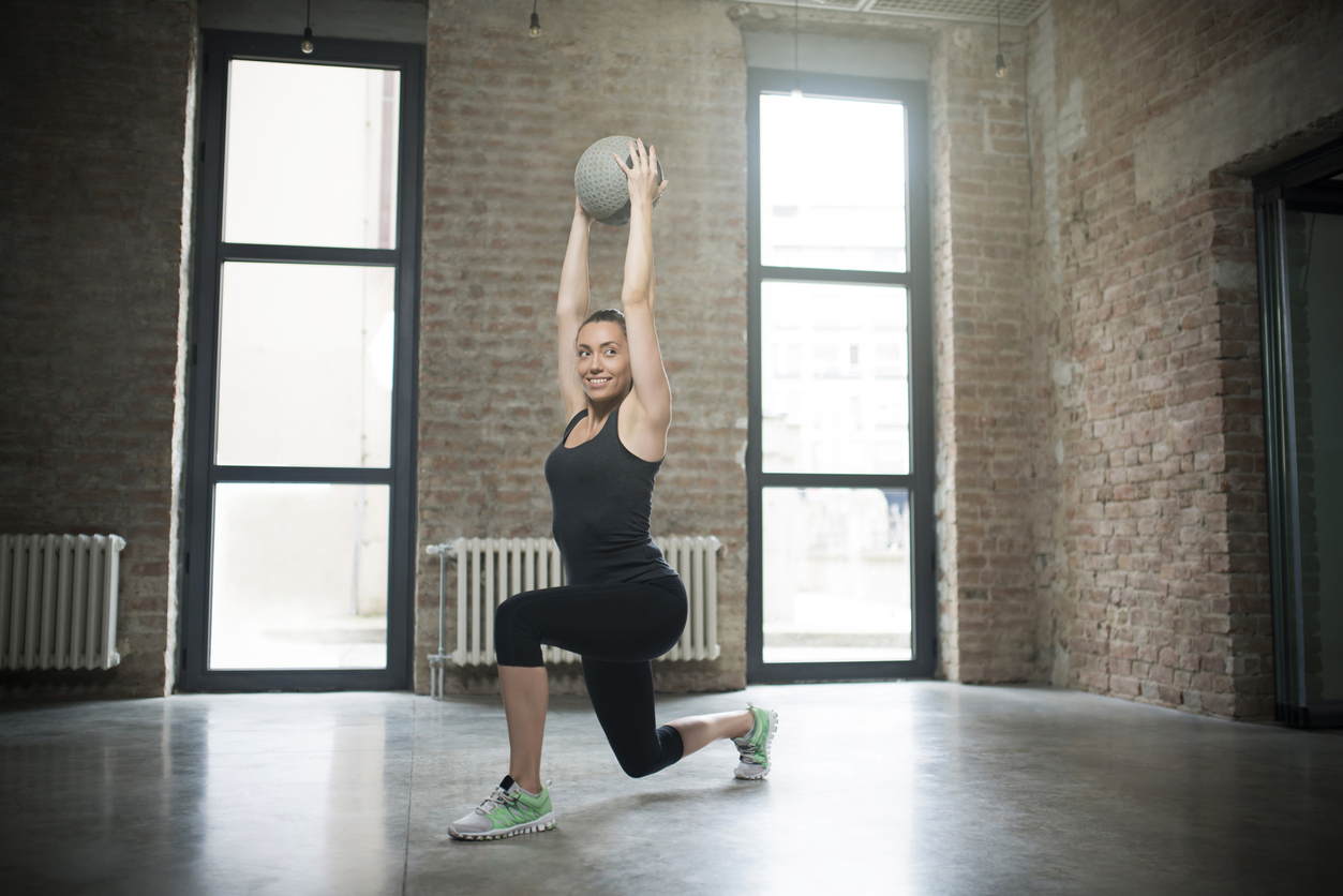 Plan de entrenamiento para mejorar en 10 kilómetros con circuitos de fuerza