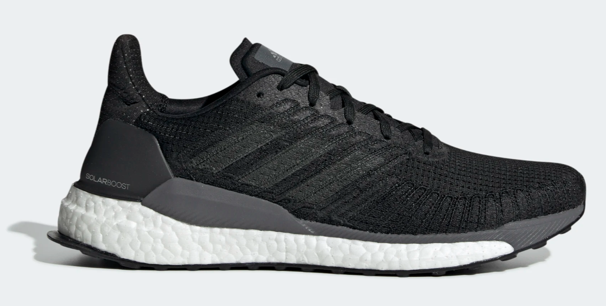 Tres productos adidas pre-Black Friday