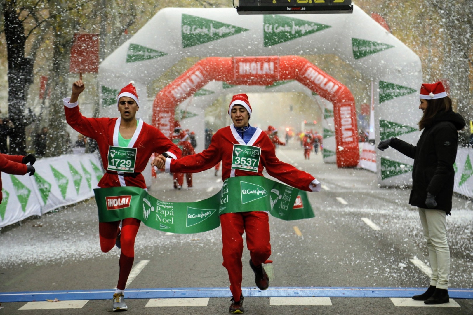 Arranca la Navidad en Madrid con la Carrera de El Corte Inglés Papá Noel 2019