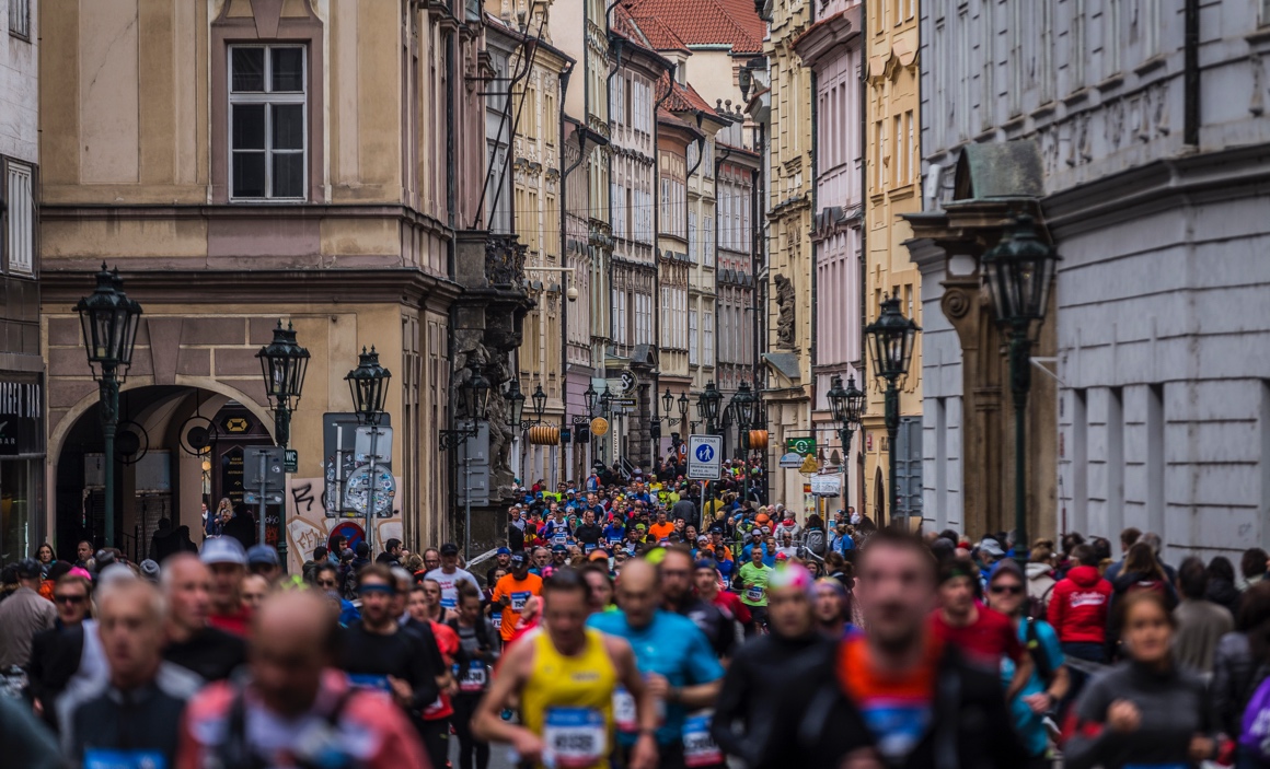 ¡Al ladrón, al ladrón! ¡Al ladrón, al ladrón!