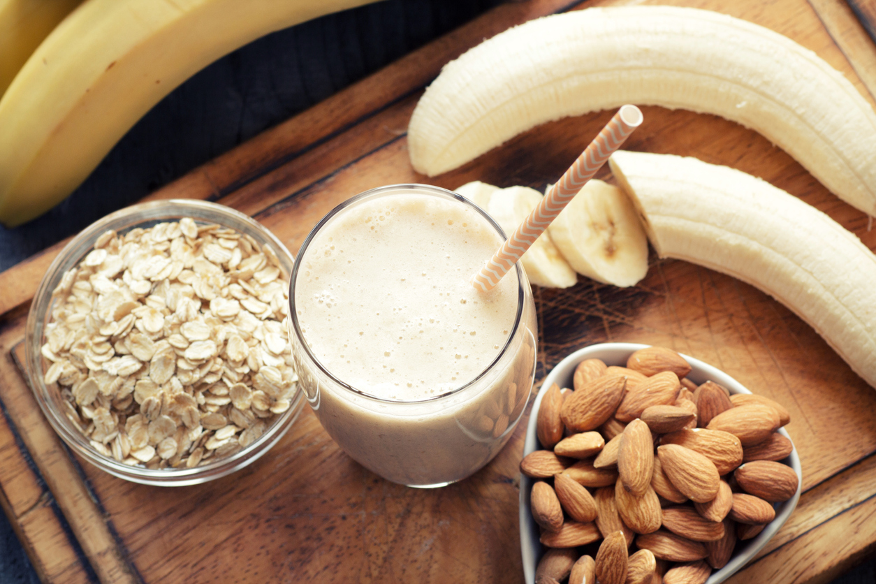 Conoce los valores nutricionales de la leche de avena
